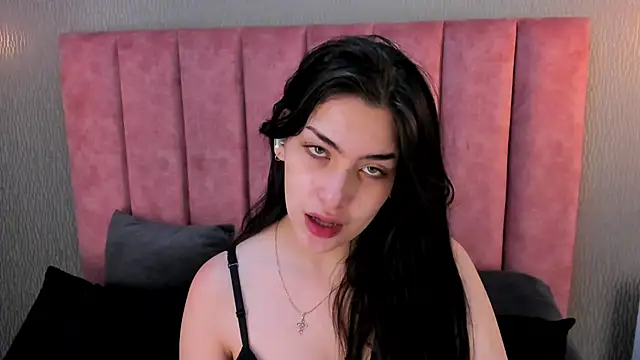 Alexa Thaylor  online show from 20, 11, 2025