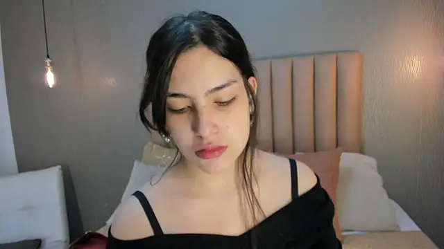 Alexa Thaylor  online show from 12, 9, 2025