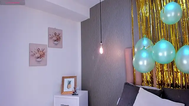 Alexa Thaylor  online show from 17, 3, 2025