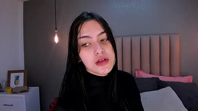 Alexa Thaylor  online show from 13, 3, 2025