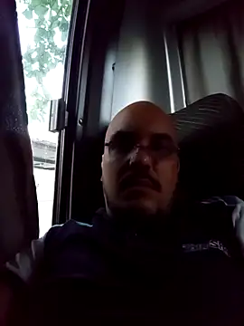 RobertoBuzios22 online show from 13, 11, 2025