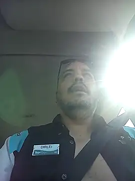 RobertoBuzios22 online show from 4, 3, 2026