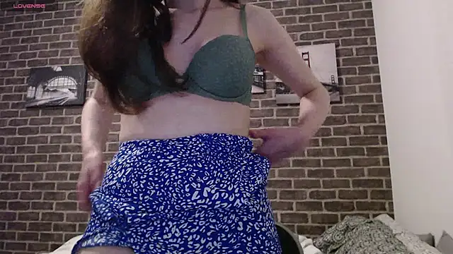  Hot Lady  online show from 17, 2, 2025