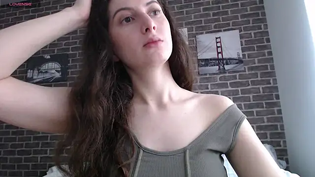  Hot Lady  online show from 3, 3, 2025