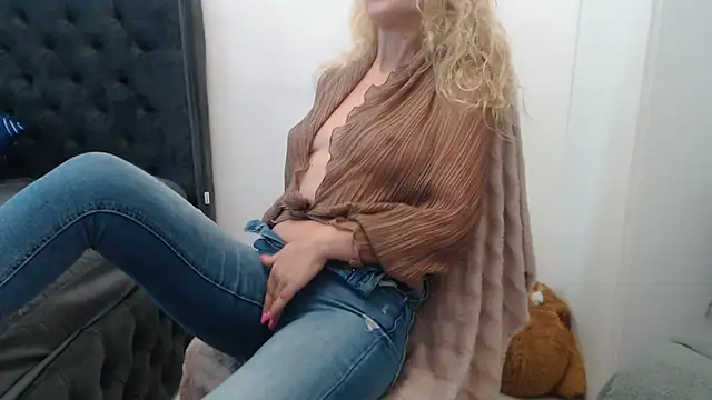 Snapshot of mesexylady34 chatting on 3, 7, 2026 mesexylady34 online show from 3, 7, 2026