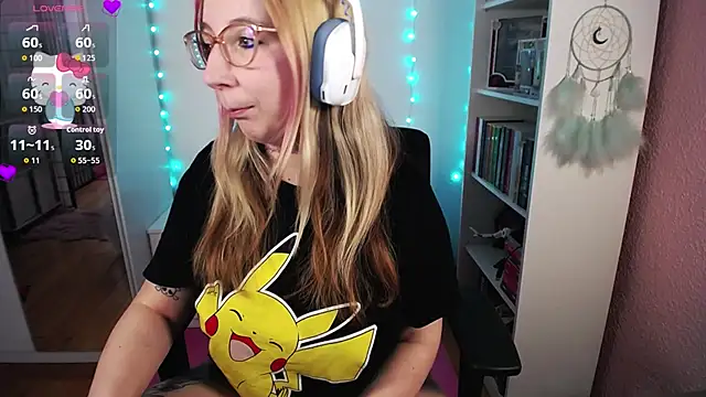 JustKerry online show from 30, 10, 2025