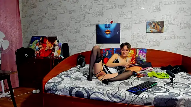 KagamiTayga online show from 10, 11, 2025