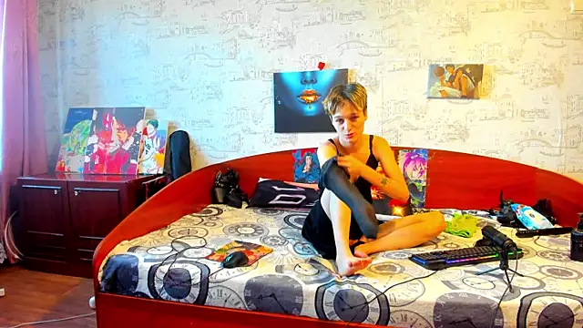 KagamiTayga online show from 13, 9, 2025