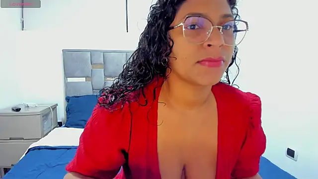 Snapshot of iriss_25 chatting on 9, 11, 2025 iriss 25 online show from 9, 11, 2025