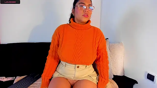 Snapshot of iriss_25 chatting on 29, 9, 2025 iriss 25 online show from 29, 9, 2025