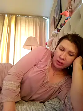 Snapshot of ROXOLANAA_SEXY chatting on 25, 4, 2026 ROXOLANAA SEXY online show from 25, 4, 2026