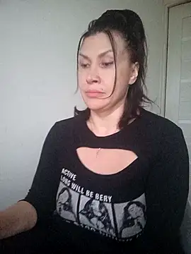Snapshot of ROXOLANAA_SEXY chatting on 12, 5, 2026 ROXOLANAA SEXY online show from 12, 5, 2026