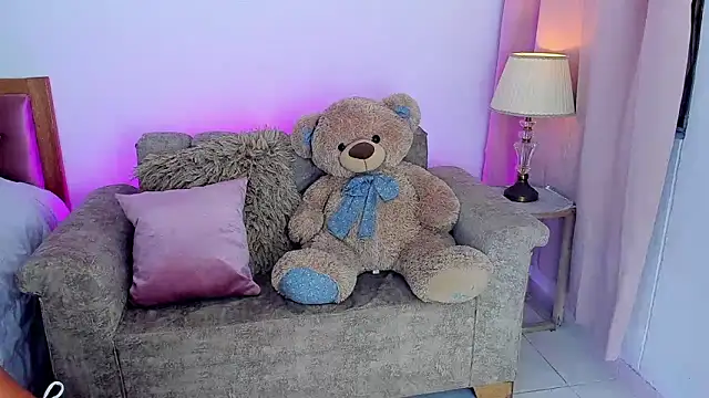 kaylen bless online show from 25, 2, 2026