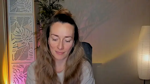 RebeccaMartinez online show from 22, 2, 2026