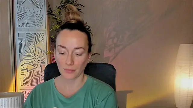 RebeccaMartinez online show from 17, 2, 2026