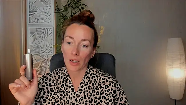 RebeccaMartinez online show from 30, 6, 2026