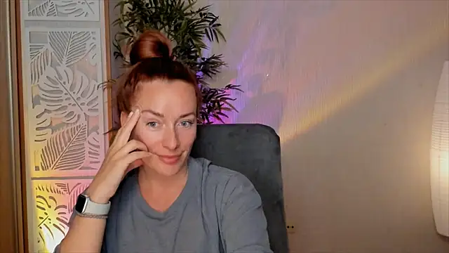 RebeccaMartinez online show from 22, 5, 2026