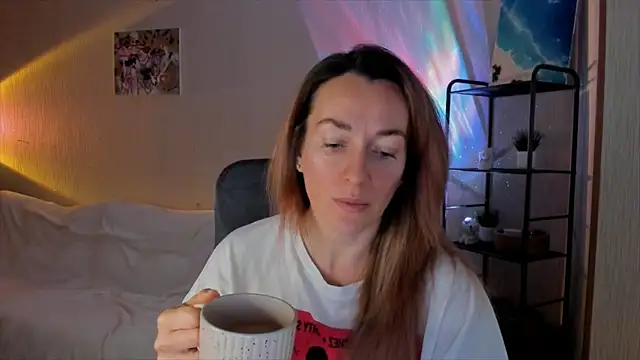 RebeccaMartinez online show from 18, 12, 2025