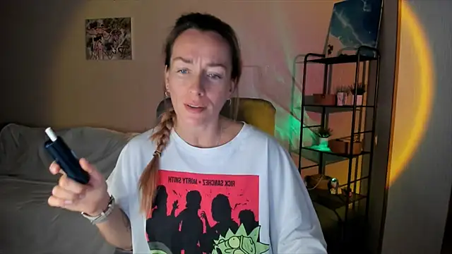 RebeccaMartinez online show from 10, 10, 2025