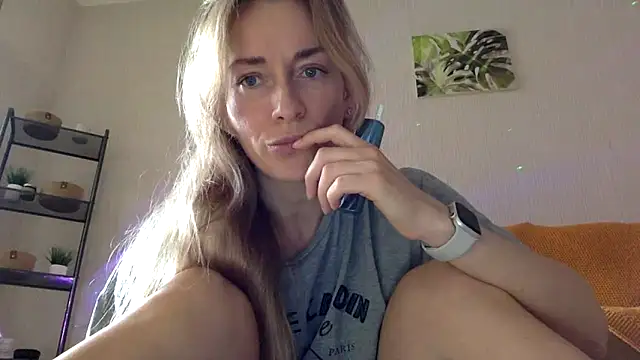 RebeccaMartinez online show from 15, 3, 2025