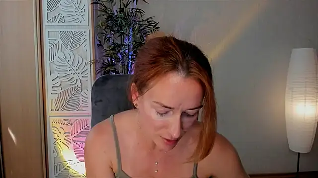 RebeccaMartinez online show from 20, 6, 2026