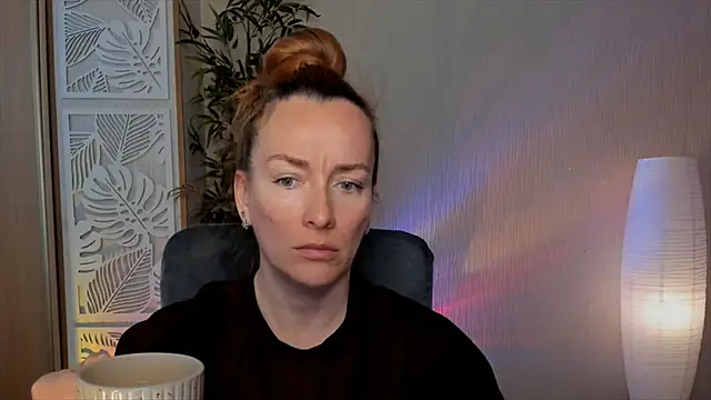 RebeccaMartinez online show from 4, 5, 2026
