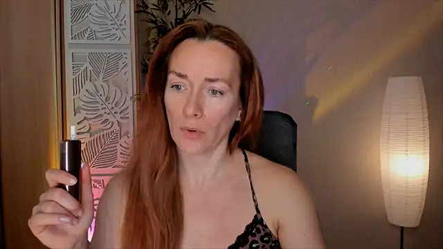 RebeccaMartinez online show from 14, 4, 2026