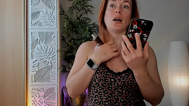 RebeccaMartinez online show from 17, 4, 2026