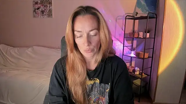 RebeccaMartinez online show from 3, 10, 2025