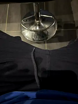 Snapshot of mattexhibe chatting on 18, 12, 2025 mattexhibe online show from 18, 12, 2025