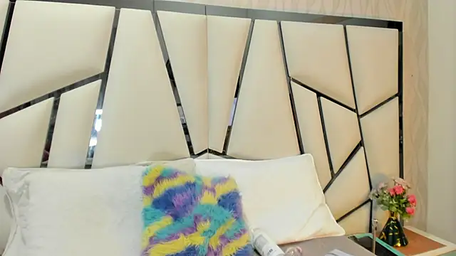 kimberly7  online show from 9, 10, 2025