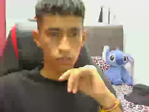 Snapshot of Angelstripboy chatting on 25, 4, 2026 Angelstripboy online show from 25, 4, 2026