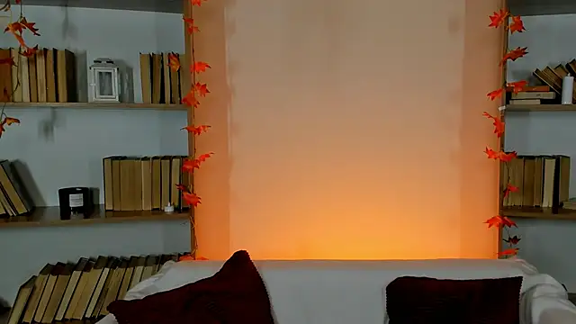 Phoenix Margo online show from 6, 10, 2025