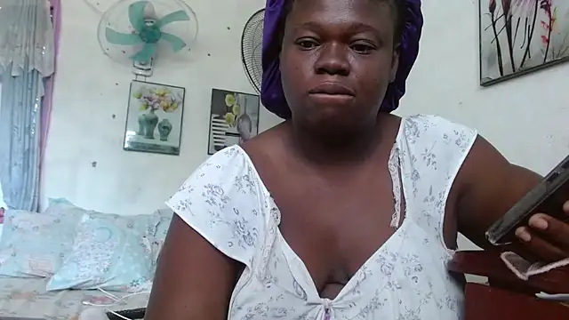 Snapshot of SherBunnyBoo87 chatting on 6, 3, 2025 SherBunnyBoo87 online show from 6, 3, 2025