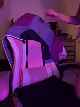 LittleBabyCat22 online show from 12, 4, 2026