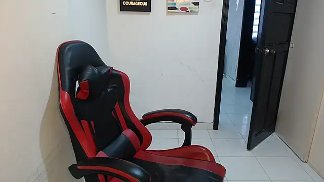 Snapshot of Liamiler01_ chatting on 6, 2, 2026 Liamiler01 online show from 6, 2, 2026