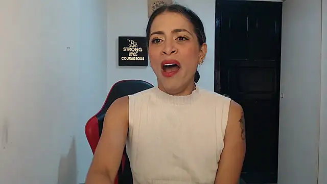 Liamiler01  online show from 4, 11, 2025