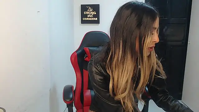 Liamiler01  online show from 4, 10, 2025