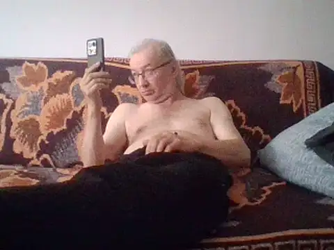 cumloverboyxx69 online show from 22, 3, 2025