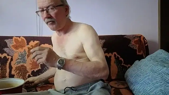 cumloverboyxx69 online show from 27, 5, 2026