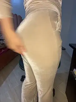 Maria-cuty online show from 5, 3, 2026