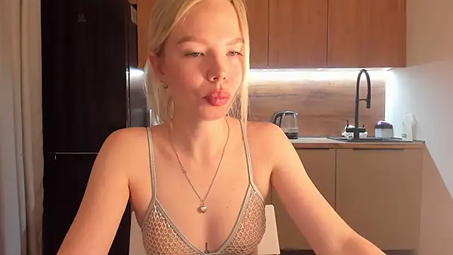 Olivia Bells online show from 15, 3, 2025