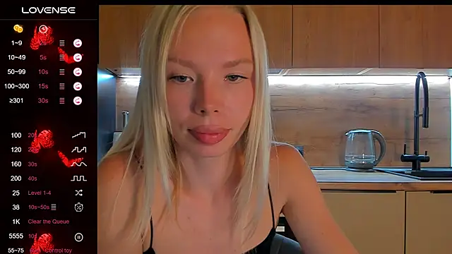 Snapshot of Olivia_Bells chatting on 3, 8, 2026 Olivia Bells online show from 3, 8, 2026