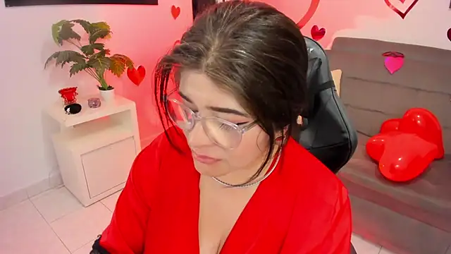 Snapshot of BellaFlaming chatting on 14, 2, 2025 BellaFlaming online show from 14, 2, 2025