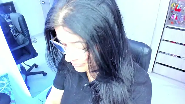 Snapshot of BellaFlaming chatting on 29, 6, 2026 BellaFlaming online show from 29, 6, 2026