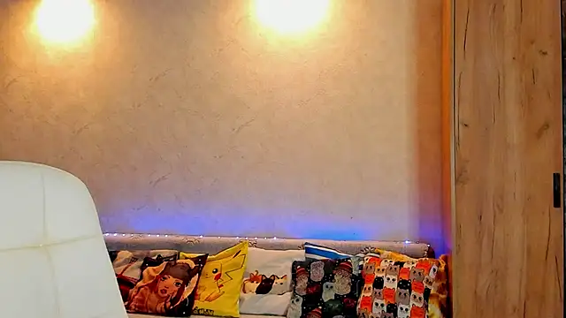 mia grantes online show from 7, 2, 2025