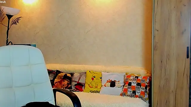 mia grantes online show from 8, 10, 2025