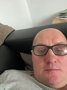 vanjbi45 online show from 2, 2, 2025