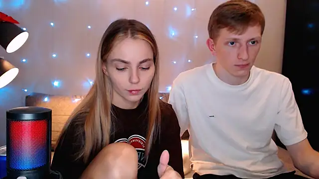 juliaanddima online show from 16, 10, 2025