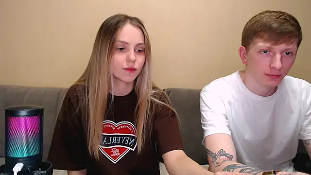 Snapshot of juliaanddima chatting on 27, 2, 2026 juliaanddima online show from 27, 2, 2026